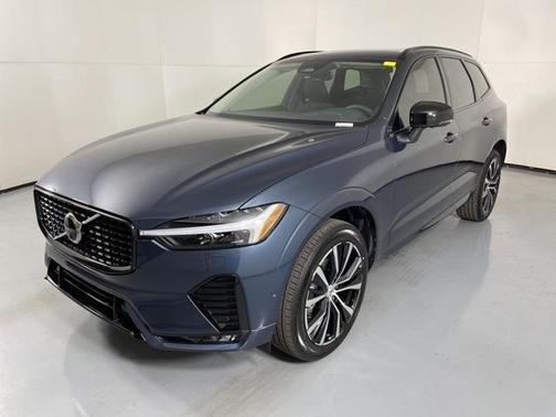 2025 Volvo XC60 B5 AWD Plus