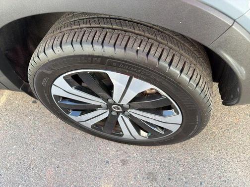 Gray Metallic 2023 Volvo XC40 Recharge Pure Electric Twin Core