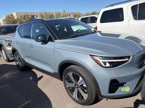 Gray Metallic 2023 Volvo XC40 Recharge Pure Electric Twin Core