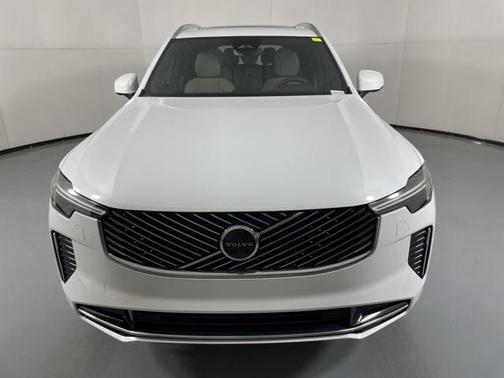 2026 Volvo XC90 B5 Plus 7-Seater