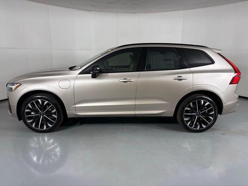 2026 Volvo XC60 Plug-In Hybrid T8 Ultra