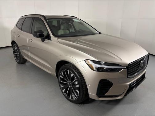 2026 Volvo XC60 Plug-In Hybrid T8 Ultra