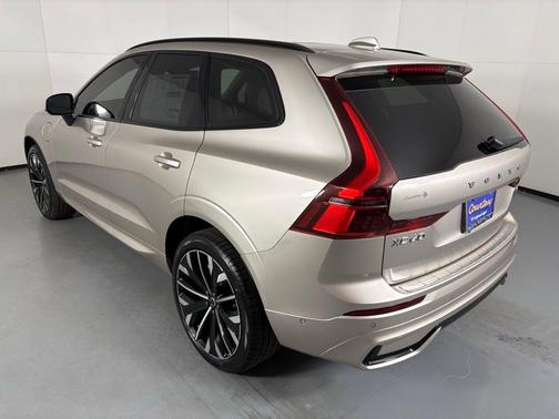 2026 Volvo XC60 Plug-In Hybrid T8 Ultra