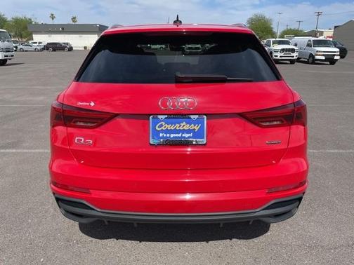 2023 Audi Q3 45 S line Premium
