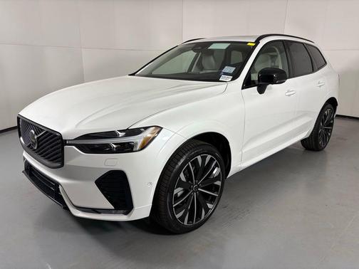 2026 Volvo XC60 B5 Ultra
