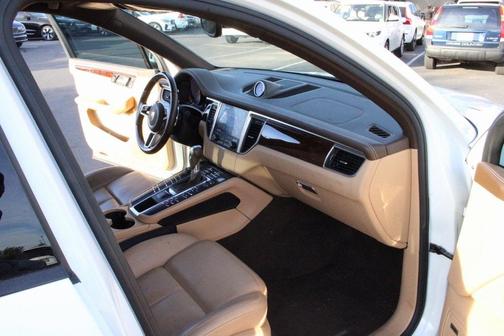 2018 Porsche Macan S