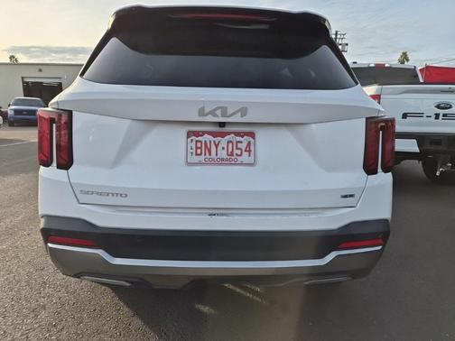 2024 Kia Sorento S