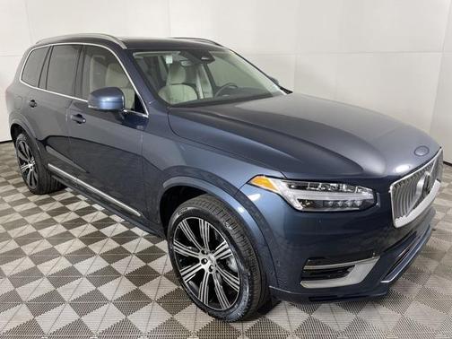 2025 Volvo XC90 Plug-In Hybrid T8 Plus 6-Seater