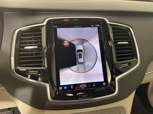 2025 Volvo XC90 Plug-In Hybrid T8 Plus 6-Seater