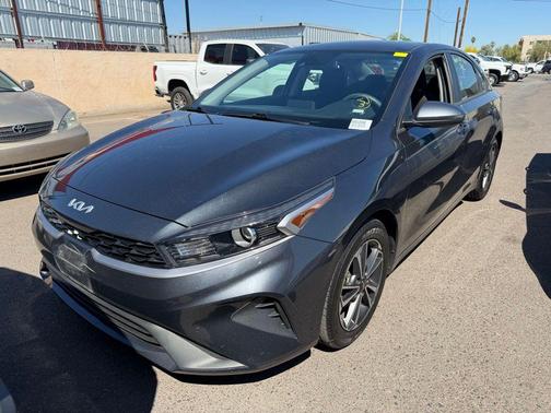 Gravity Gray 2023 Kia Forte LXS