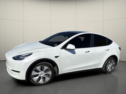 White 2021 Tesla Model Y Long Range