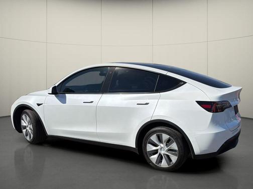 White 2021 Tesla Model Y Long Range
