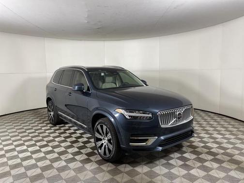 2025 Volvo XC90 Plug-In Hybrid T8 Plus 6-Seater