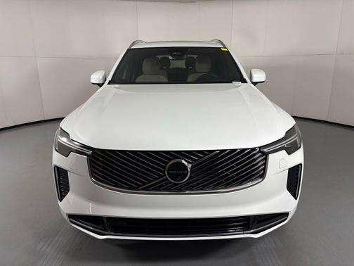 2026 Volvo XC90 Plug-In Hybrid T8 Plus 6-Seater