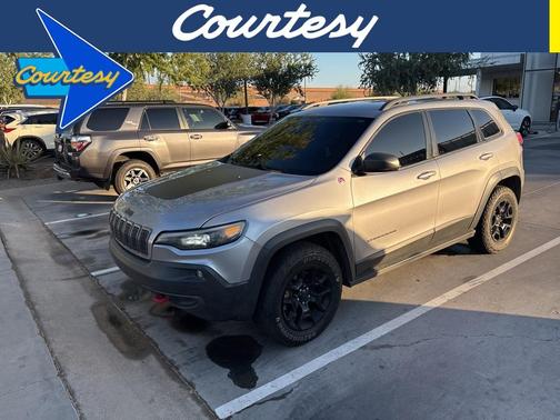 2019 Jeep Cherokee Trailhawk