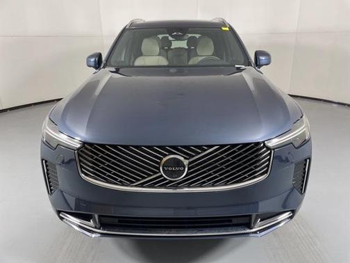 2026 Volvo XC90 Plug-In Hybrid T8 Plus 7-Seater