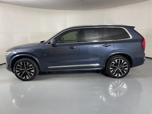 2026 Volvo XC90 Plug-In Hybrid T8 Plus 7-Seater