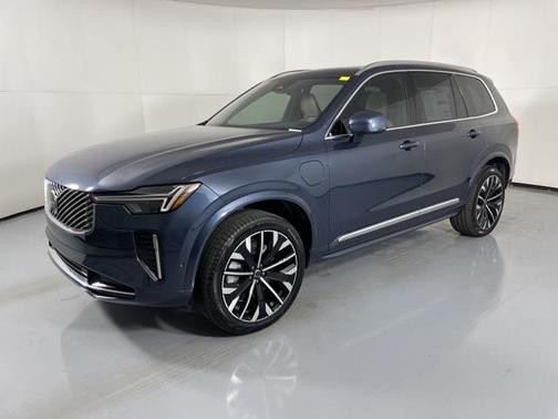 2026 Volvo XC90 Plug-In Hybrid T8 Plus 7-Seater