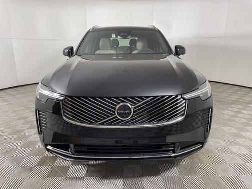 2025 Volvo XC90 Plug-In Hybrid T8 Plus 7-Seater