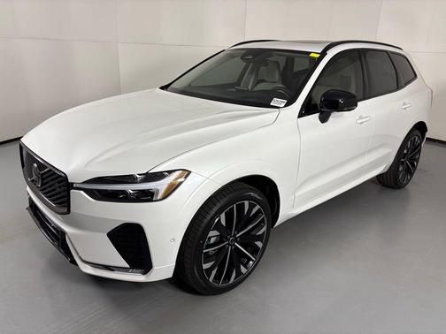 2026 Volvo XC60 B5 Ultra