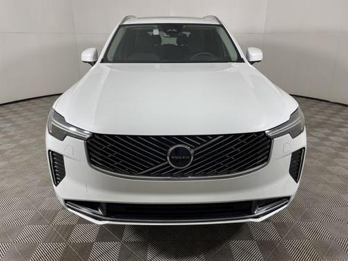 2025 Volvo XC90 Plug-In Hybrid T8 Ultra 7-Seater