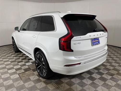 2025 Volvo XC90 Plug-In Hybrid T8 Ultra 7-Seater