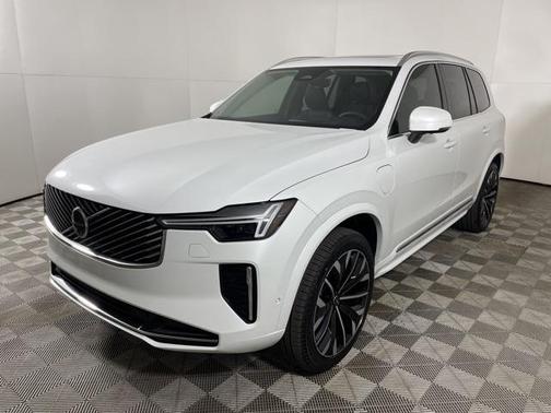 2025 Volvo XC90 Plug-In Hybrid T8 Ultra 7-Seater