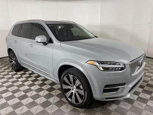 2025 Volvo XC90 Plug-In Hybrid T8 Plus 7-Seater