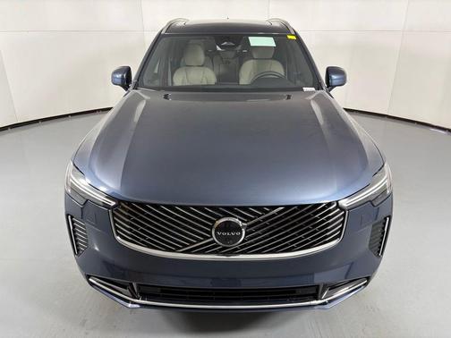 2026 Volvo XC90 B5 Plus 7-Seater