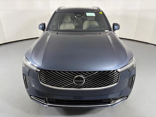 2026 Volvo XC90 B5 Plus 7-Seater