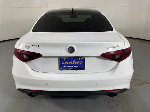 2023 Alfa Romeo Giulia Ti