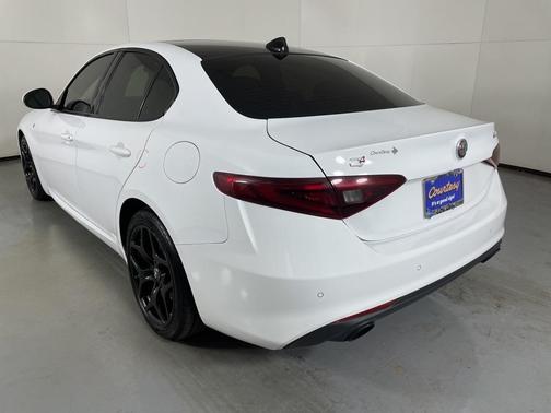 2023 Alfa Romeo Giulia Ti