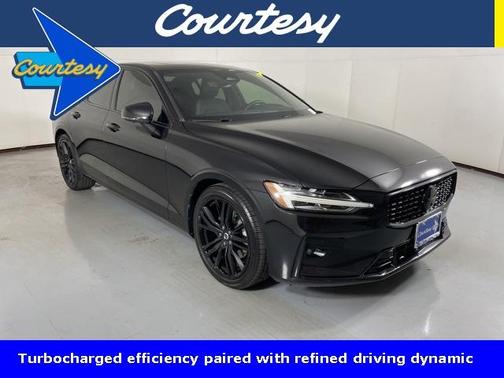 2024 Volvo S60 B5 Plus Black Edition