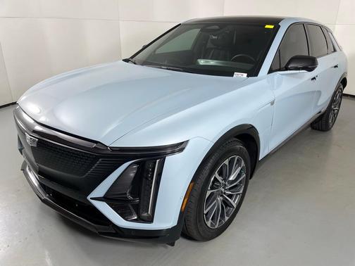 2025 Cadillac LYRIQ Sport