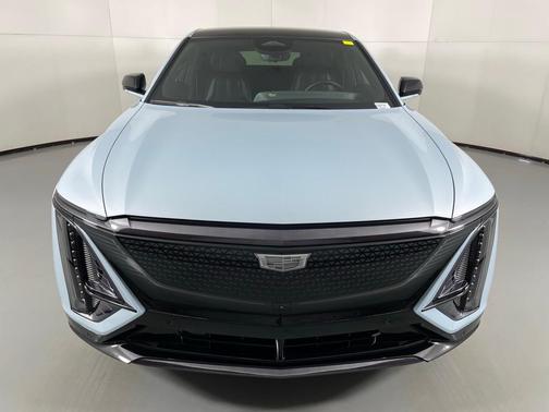 2025 Cadillac LYRIQ Sport