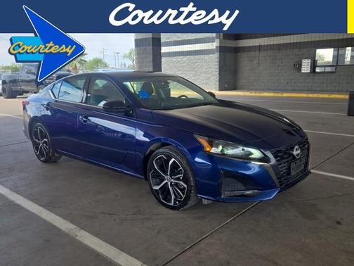 2024 Nissan Altima 2.5 SR