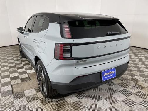 2025 Volvo EX30 Twin Motor Plus