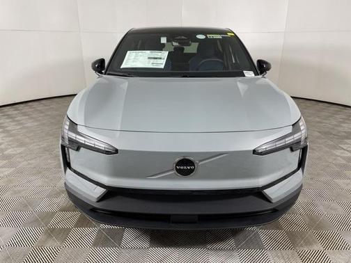 2025 Volvo EX30 Twin Motor Plus