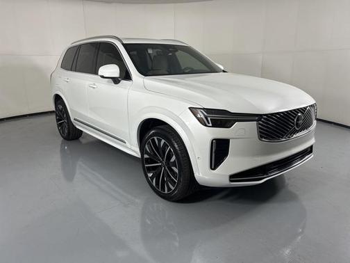 2025 Volvo XC90 Plug-In Hybrid T8 Plus 6-Seater