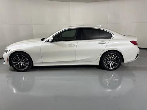 2021 BMW 330 i