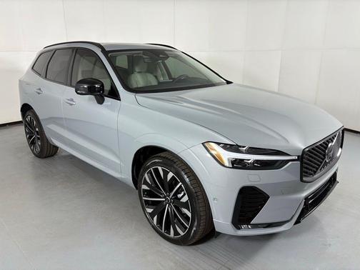 2026 Volvo XC60 B5 Ultra