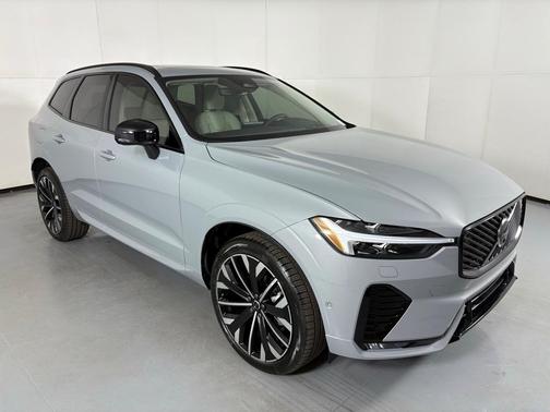 2026 Volvo XC60 B5 Ultra