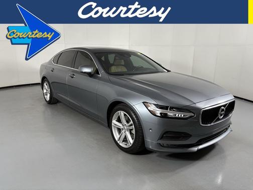 2018 Volvo S90 T5 Momentum
