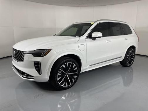 2025 Volvo XC90 Plug-In Hybrid T8 Ultra 7-Seater