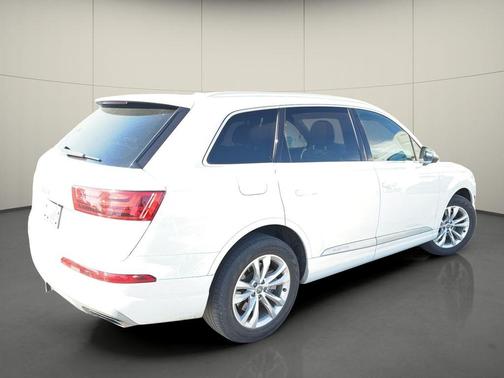 2019 Audi Q7 55 Premium