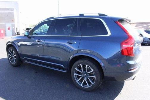 2018 Volvo XC90 T5 Momentum