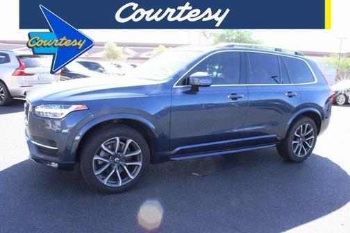2018 Volvo XC90 T5 Momentum