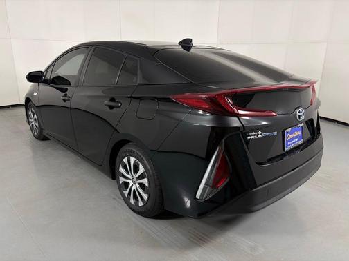 2021 Toyota Prius Prime 