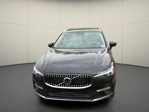 2022 Volvo XC60 B6 Inscription