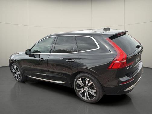 2022 Volvo XC60 B6 Inscription